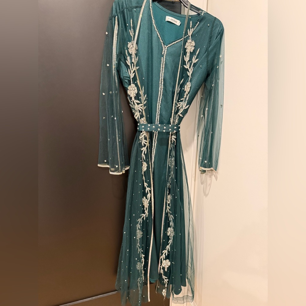 Green Embroidered Long Sleeve Dress